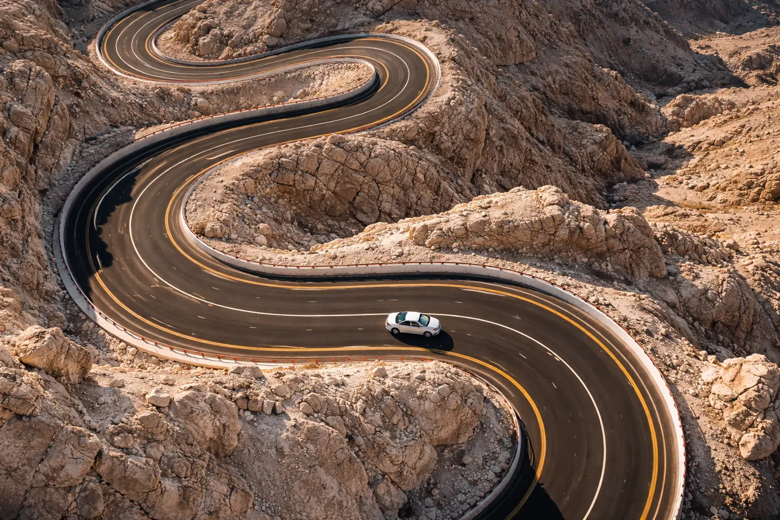 Percorso da Dubai verso zone montane degli Emirati